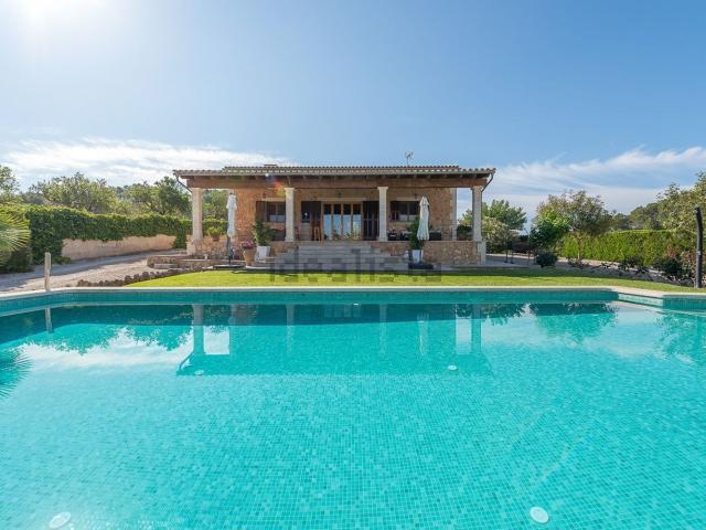Casa rústica, Sineu