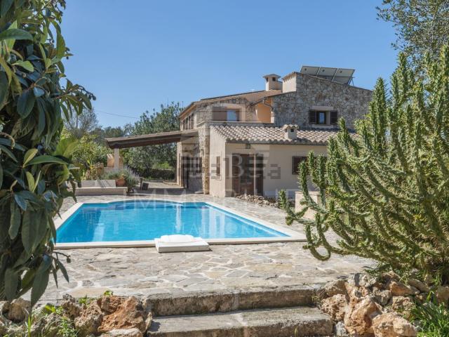 Casa rústica, Sineu