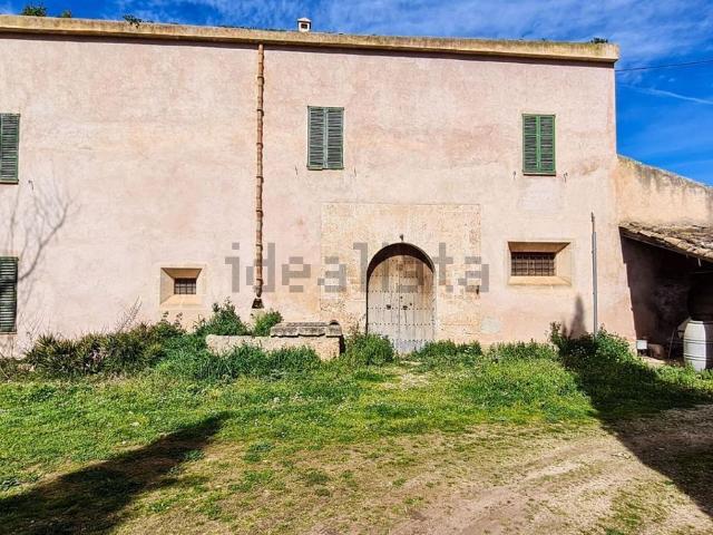 Casa rústica, Sineu