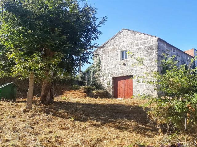 Casa rústica para reforma integral a 5 minutos de Pontevedra