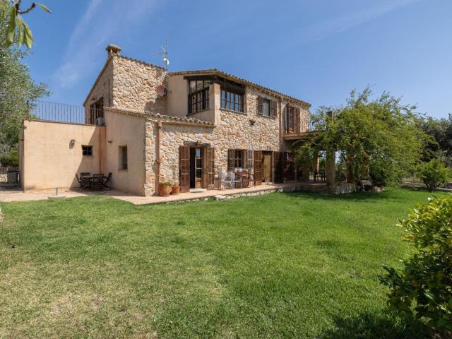 Casa rústica, Petra