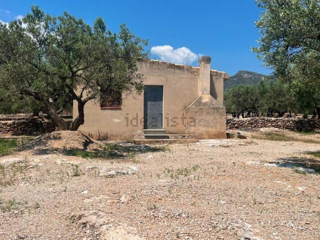 Casa rústica, Roquetes
