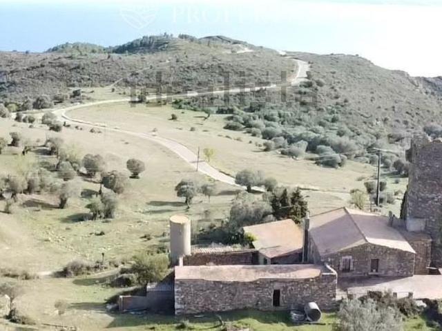 Casa rústica, Roses