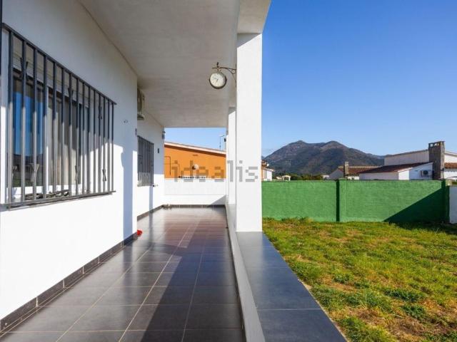 Casa rústica, Roses