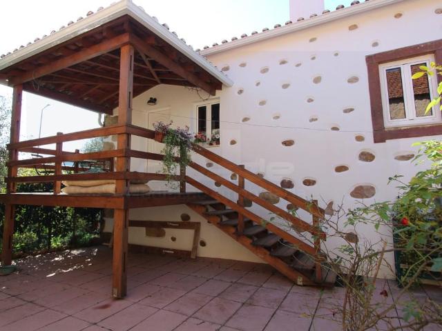 Casa Rústica T3 renovada, com anexo, pátio e terreno, a pouc. 237m² Vila Nova Do Ceira