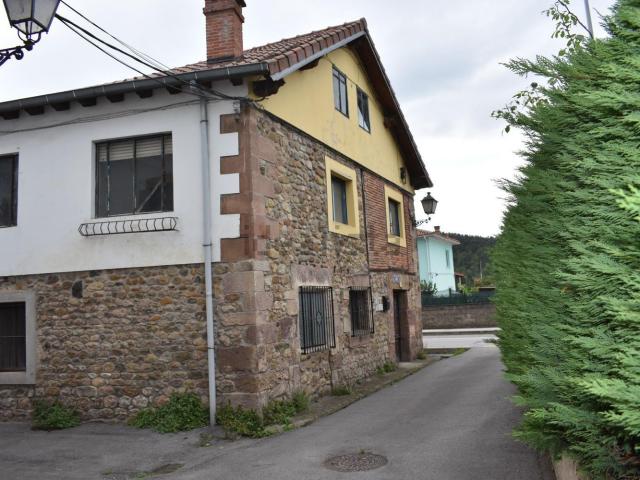 Casa rústica, Torrelavega
