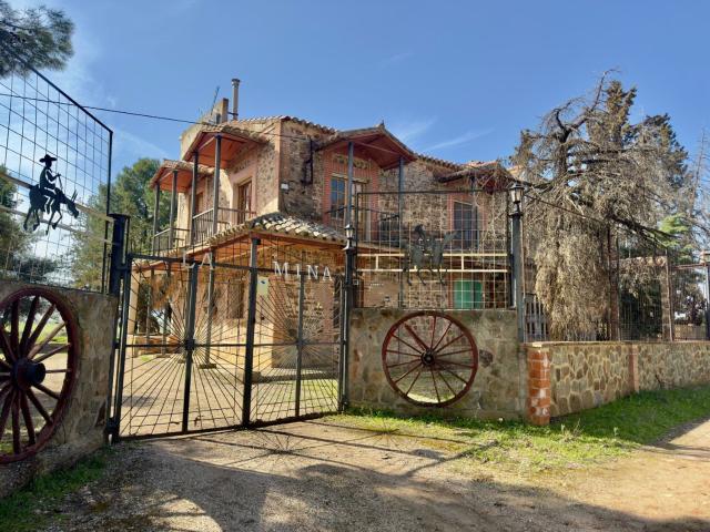 Casa rústica, Torrenueva