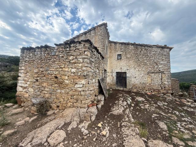 Casa rústica, Tirig
