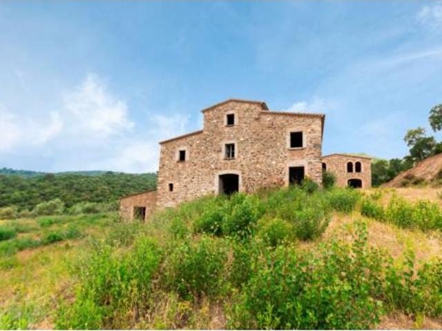 Casa rústica Venta Cruïlles, Monells i Sant Sadurní de l'Heura, Sant Sadurní de l'Heura