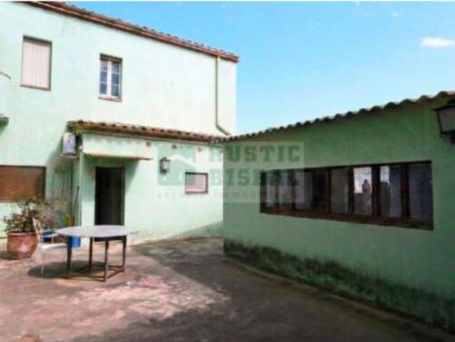 Casa rústica Venta La Bisbal d'Empordà, La Bisbal d'Empordà