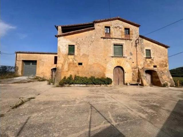 Casa rústica Venta La Bisbal d'Empordà, La Bisbal d'Empordà