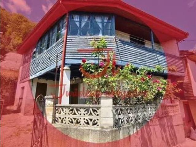 Casa rústica Venta Lena, Lena