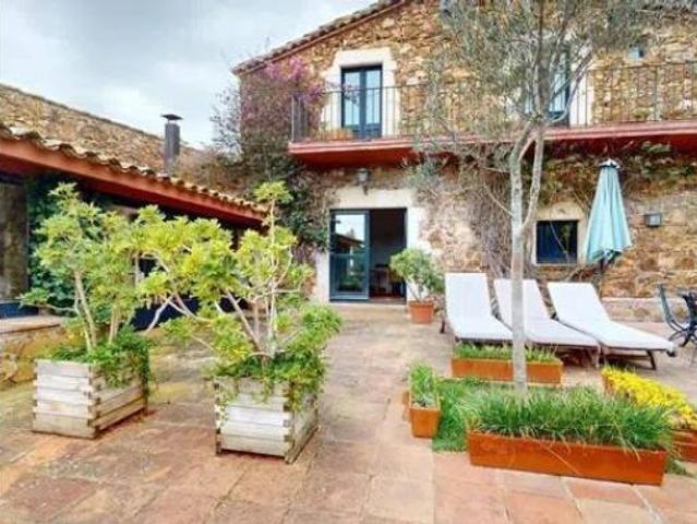 Casa rústica Venta Mont ras, Mont Ras