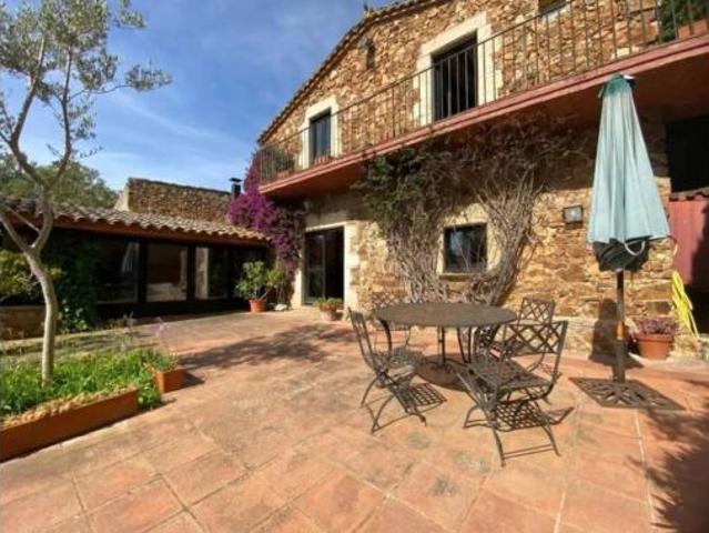 Casa rústica Venta Mont ras, Mont Ras