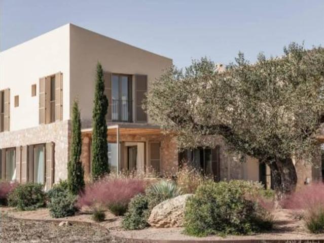 Casa rústica Venta Maria de la Salut, Maria de la Salut