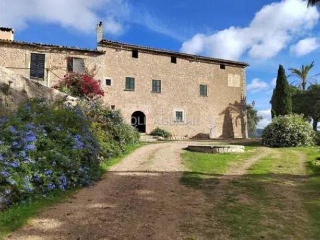 Casa rústica Venta Palma de Mallorca, Establiments