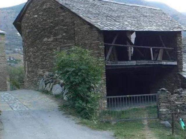 Casa rústica Venta Tírvia, Tírvia