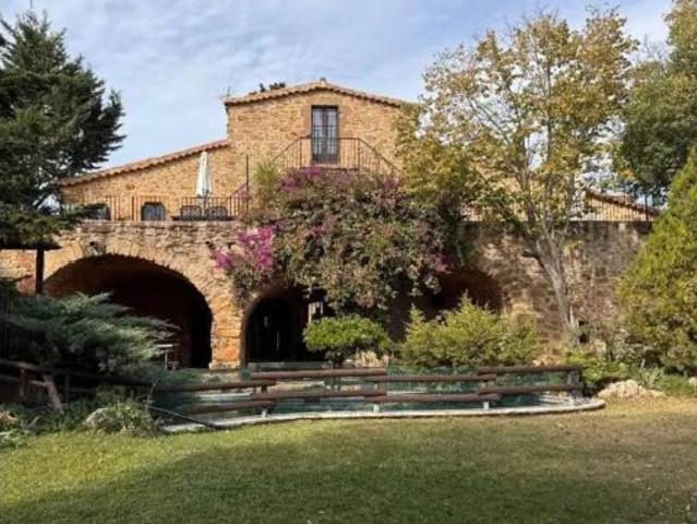 Casa rústica Venta Ullastret, Ullastret