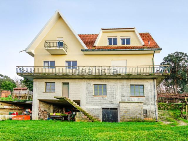 Casa rústica, Vila