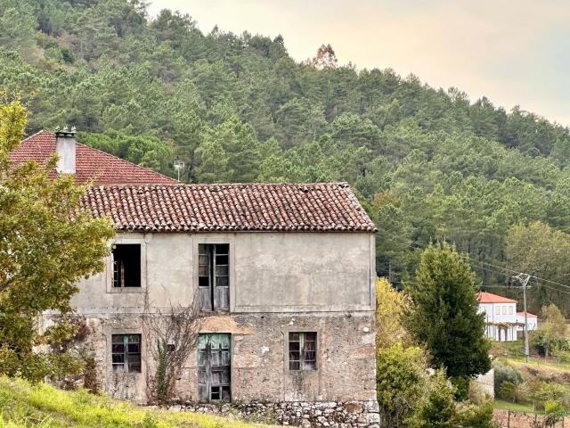 Casa rústica, Vila de Cruces