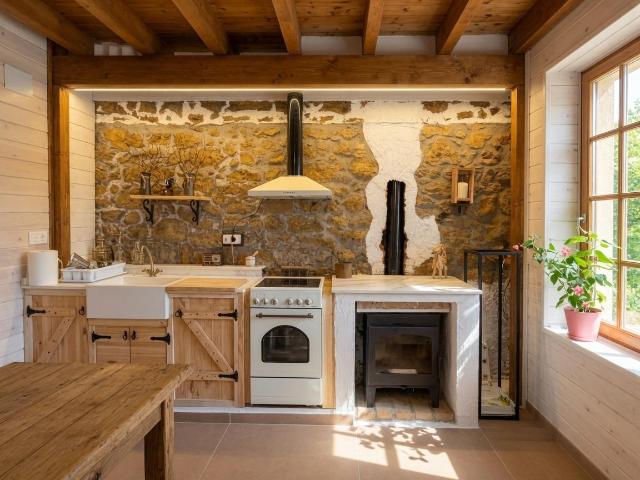 CASA RURAL COMPLETAMENTE REFORMADCA CON JARDIN, BARBACOA Y ALMACEN | OTERO PILOÑA