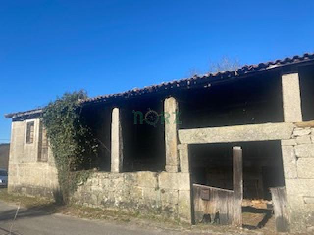 Casa rural con dos fincas