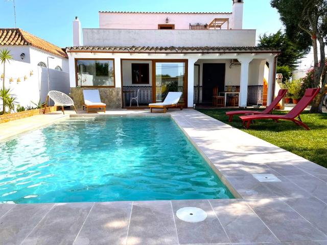 Casa rural de 155 m2 en venta Barbate, España