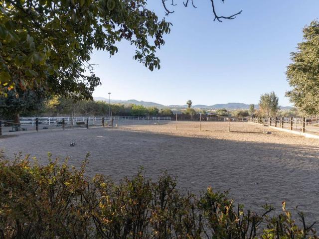 Casa rural de 1254 m2 en venta La Zubia, Andalucía
