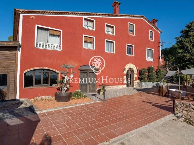 Casa rural de 4635 m2 en venta La Selva del Campo, España