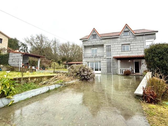 Casa rural de 412 m2 en venta Toén, España