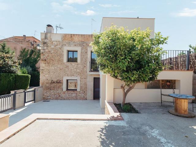 Casa rural en alquiler en calle Cases Noves, Regencós, de 174 m² 3 habitaciones por 4.500