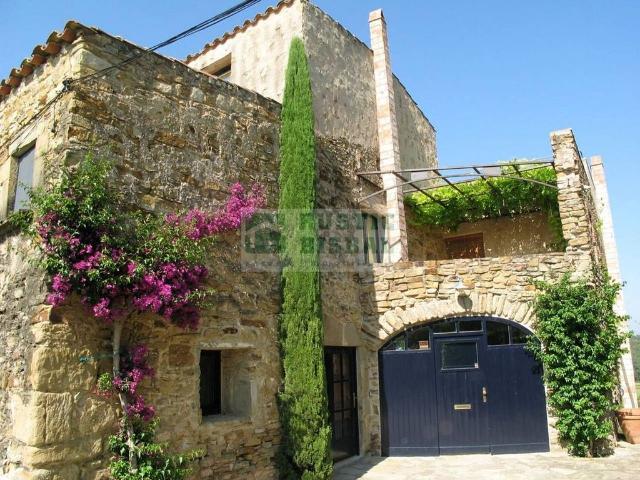 Casa rural en alquiler en calle De Sant Esteve, Madremanya, de 229 m² 5 habitaciones por 7.800