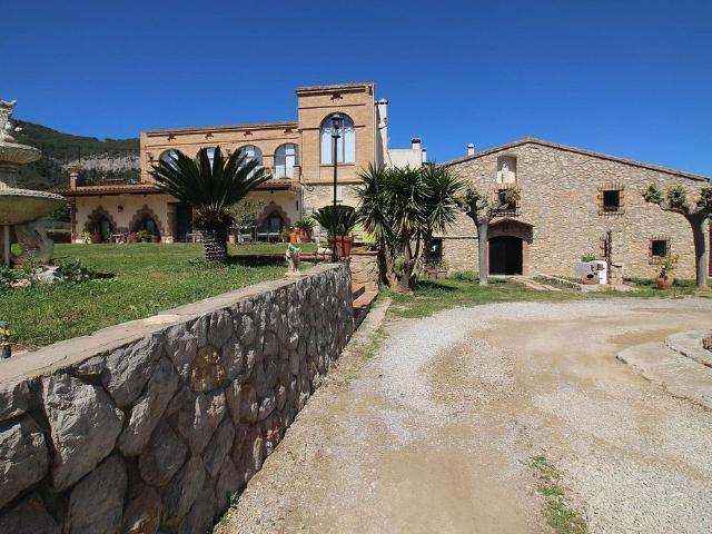 Casa rural en alquiler en Canyelles, de 250 m² 5 habitaciones por 1.550