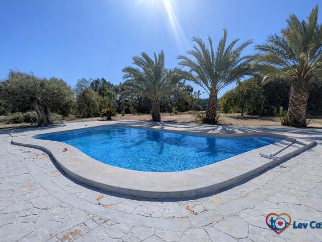 Casa rural en venta en Aledo Murcia con piscina, licencia turística y gran parcela