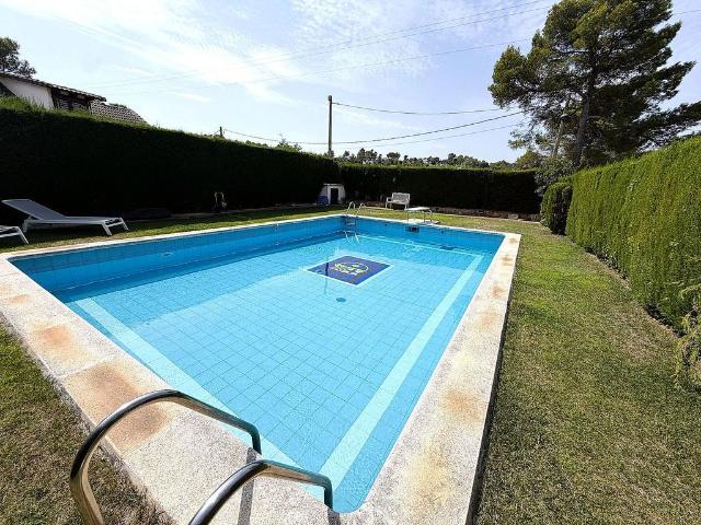 Casa rural en venta en calle Ocells, Mediona, de 204 m² 5 habitaciones por 399.000