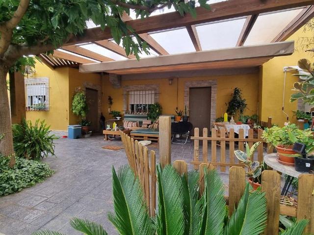 Casa rural en venta en calle De Constantí, Reus, de 180 m² 3 habitaciones por 345.000