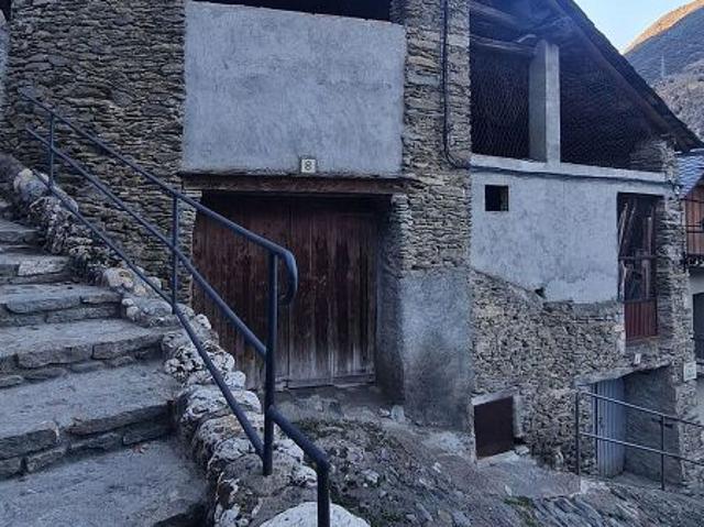 Casa rural en venta en calle De la Carruga, Llavorsí, de 107 m² por 170.000