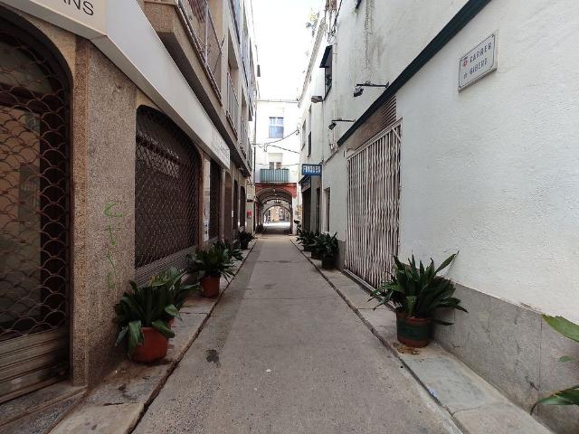 Casa en venta en calle De la Unió, Blanes, de 210 m² 5 habitaciones por 325.000