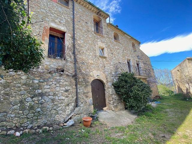 Casa rural en venta en Esponellà, de 350 m² 5 habitaciones por 340.000