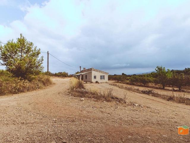 Casa rural en venta en Santa Bàrbara, de 83 m² 2 habitaciones por 105.000