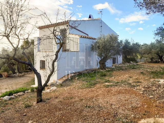Casa rural en venta en calle Parcela Coll de L`Alba, Ampolla, l´, de 144 m² 3 habitaciones por 335.000