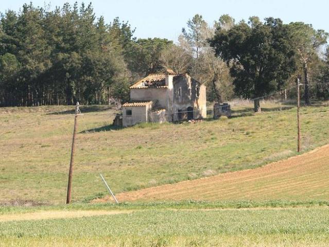 Casa rural en venta en Vidreres, de 180 m² 1 habitación por 300.000