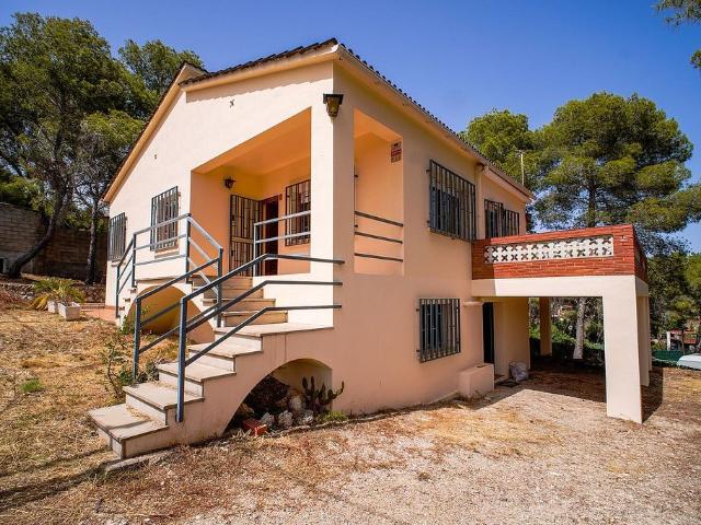 Casa rural en venta en Vilanova i La Geltrú, de 115 m² 3 habitaciones por 290.000