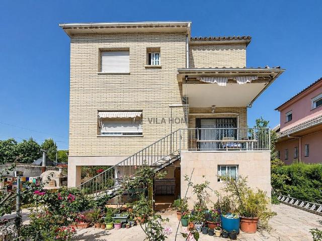 Casa rural en venta en Vilanova i La Geltrú, de 130 m² 4 habitaciones por 350.000
