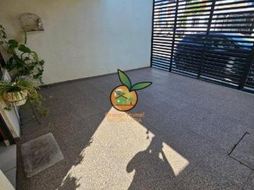 CASA RECIÉN REMODELADA EN FRACC. COLINAS DE TONALÁ
