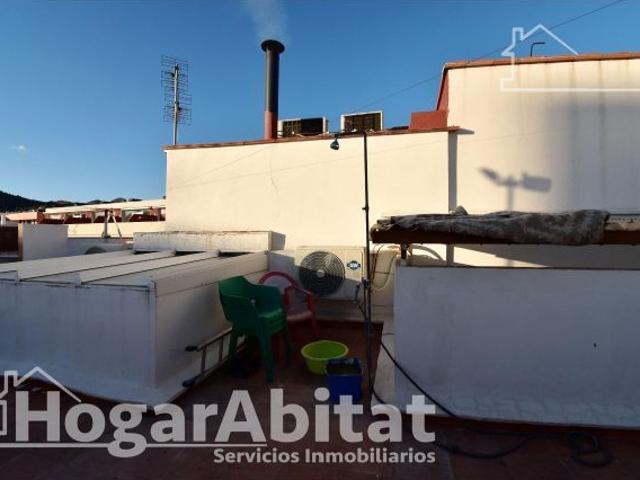 CASA REFORMADA Y MUY BONITA CON TRASTERO Y TERRAZA