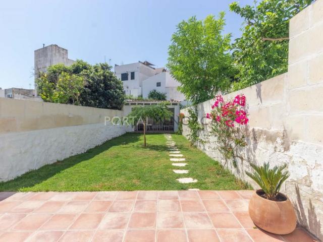 Casa Reformada con Piscina y jardin en Calle Emblemática de. 0m² Mahón