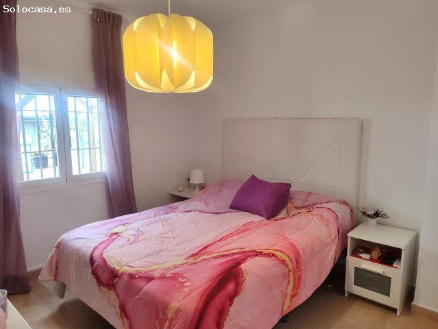 Casa reformada con Piscina y parcela urbana en Carmona