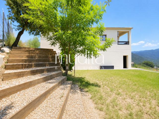 Casa reformada con vida en una sola planta en Can Pla, Gualba