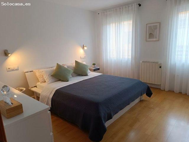 Casa Reformada en Alzira: Garaje + Terraza Cubierta de Ensueño en Pere Esplugues